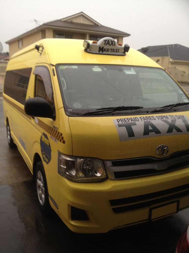 maxi cab to airport